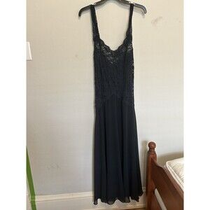 Vintage Rare Victoria’s Secret Lace Maxi Slip Dress Size Medium Feminine Sexy